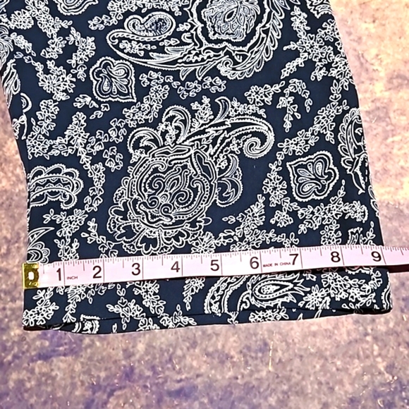 Theory | Navy Blue Paisley Silk Pull On Dress or Casual Pants - Picture 11 of 14